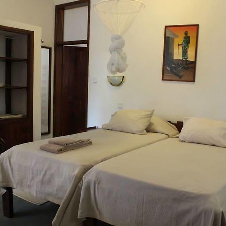 Pensao Residencial Reggio Emilia 호텔 펨바 외부 사진